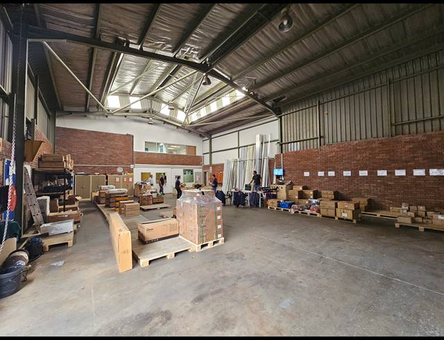 357M² WAREHOUSE TO LET IN JET PARK